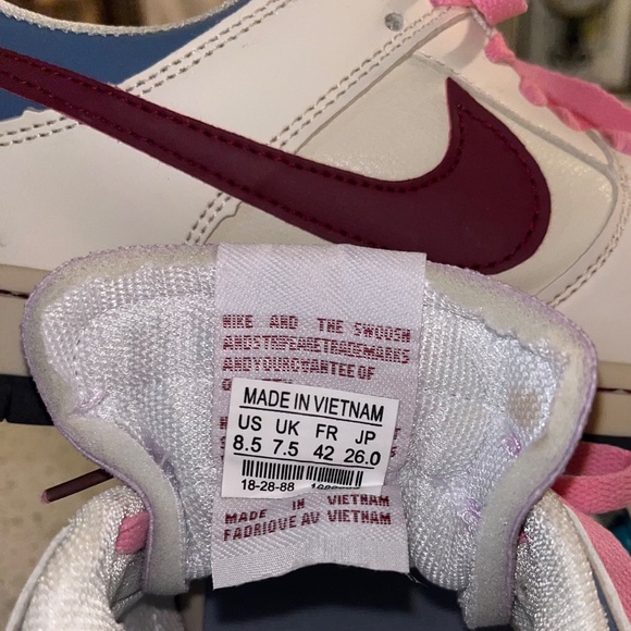 Nike SB Dunk Low Top Womens Sneakers Shoes. Size 8.5 - Picture 7 of 7